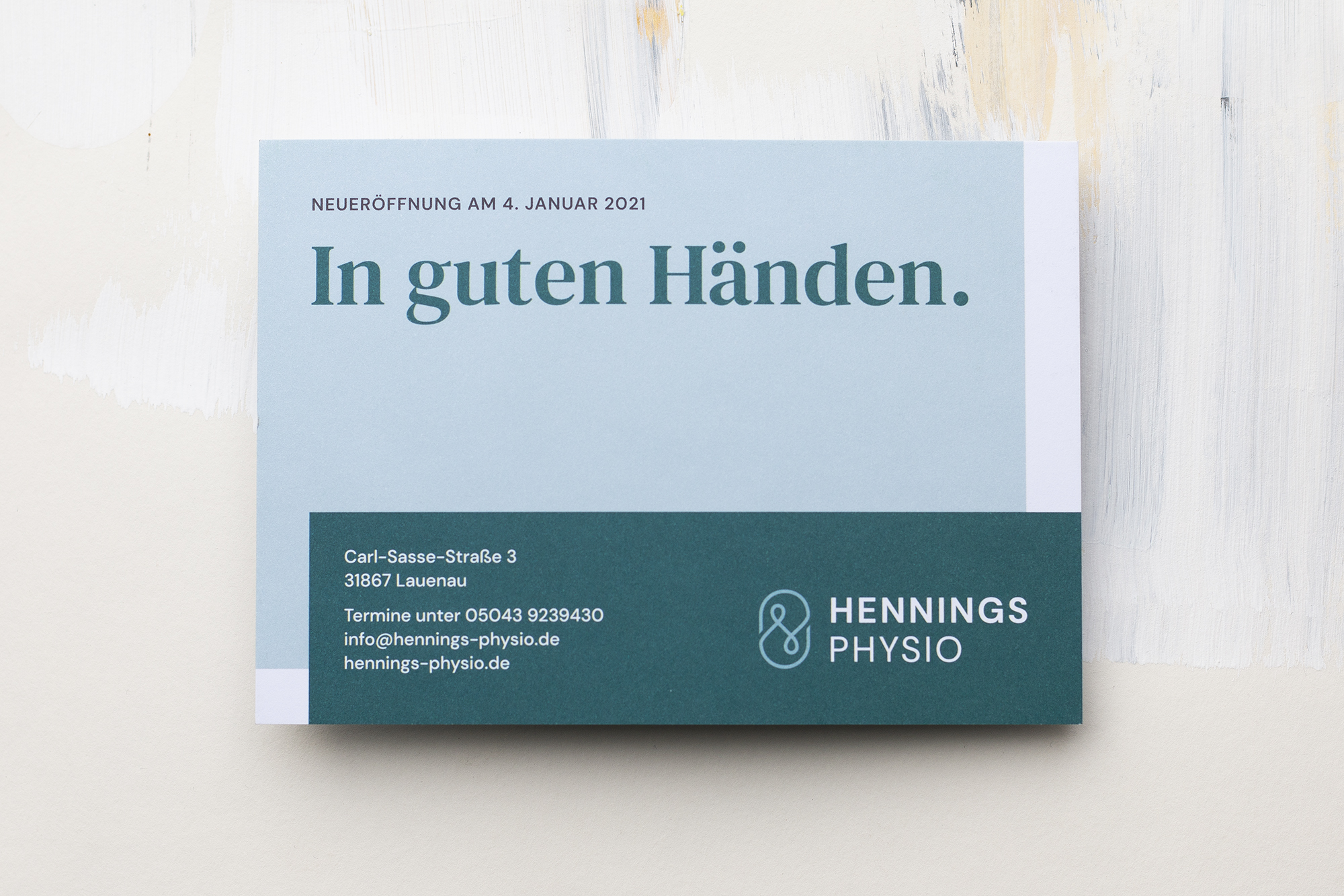 Hennings-Physio-Postkarte-Vorderseite-Studio-Fondo